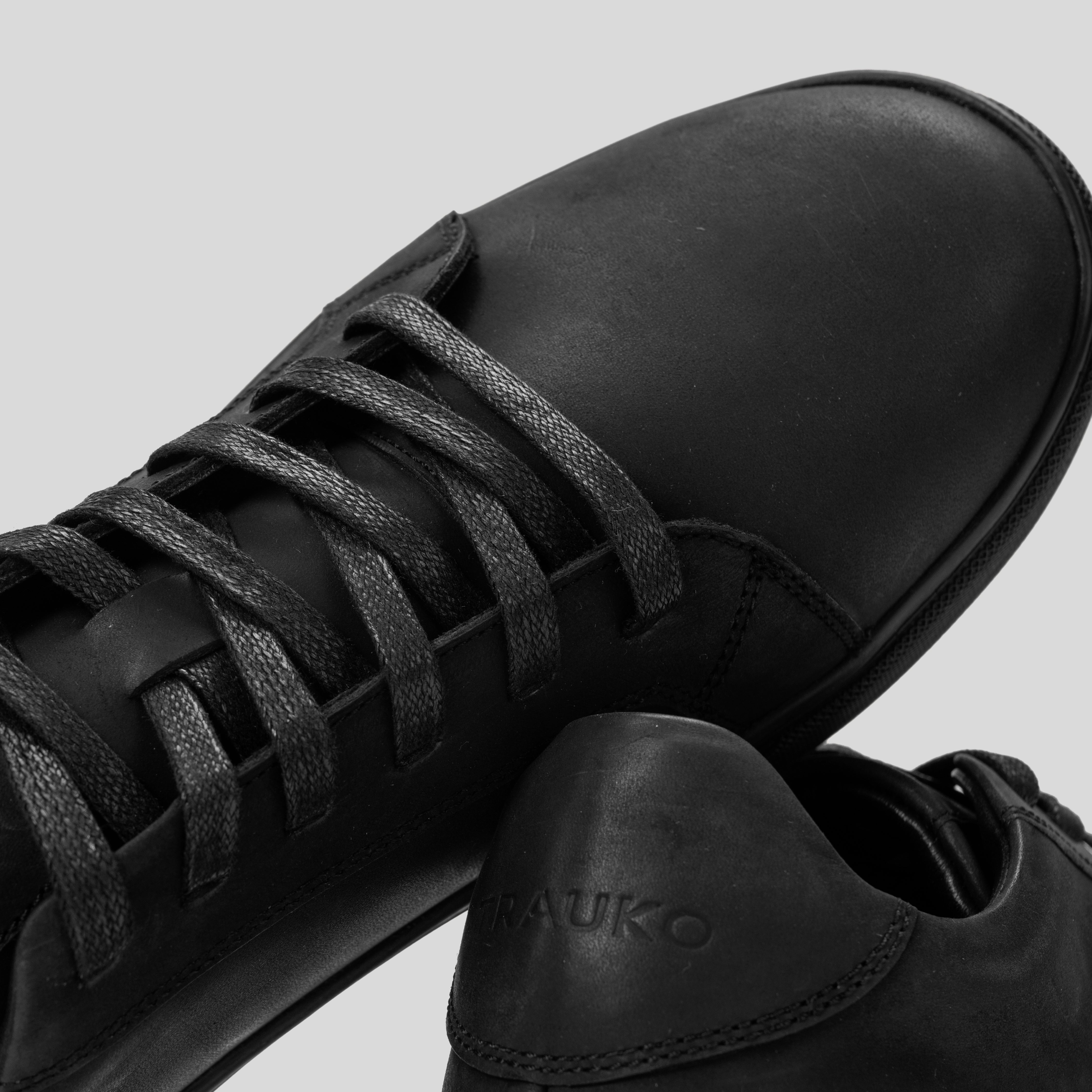 Zapatilla Hombre Montblanc Negro - Trauko