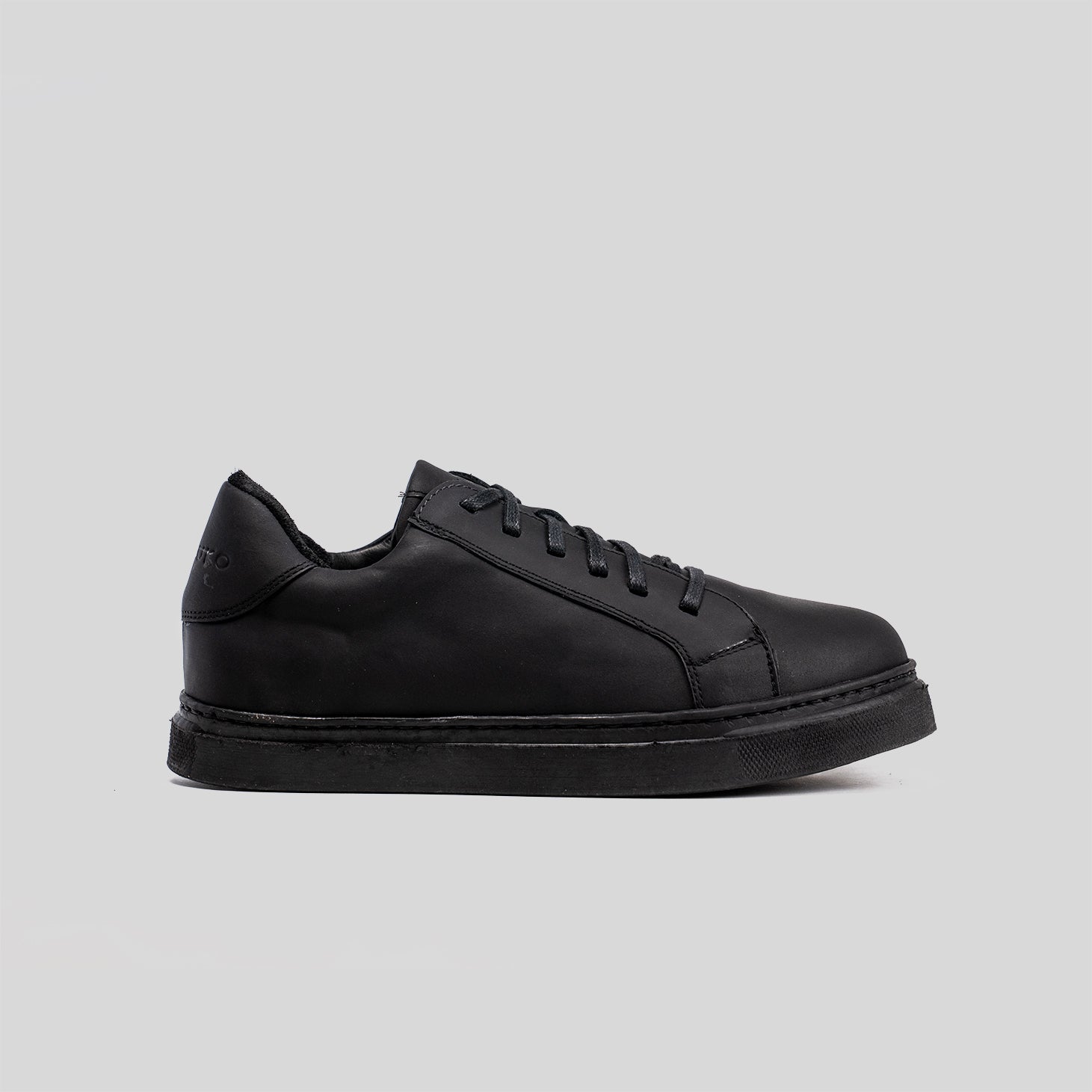 Zapatilla Mujer Montblanc Negro