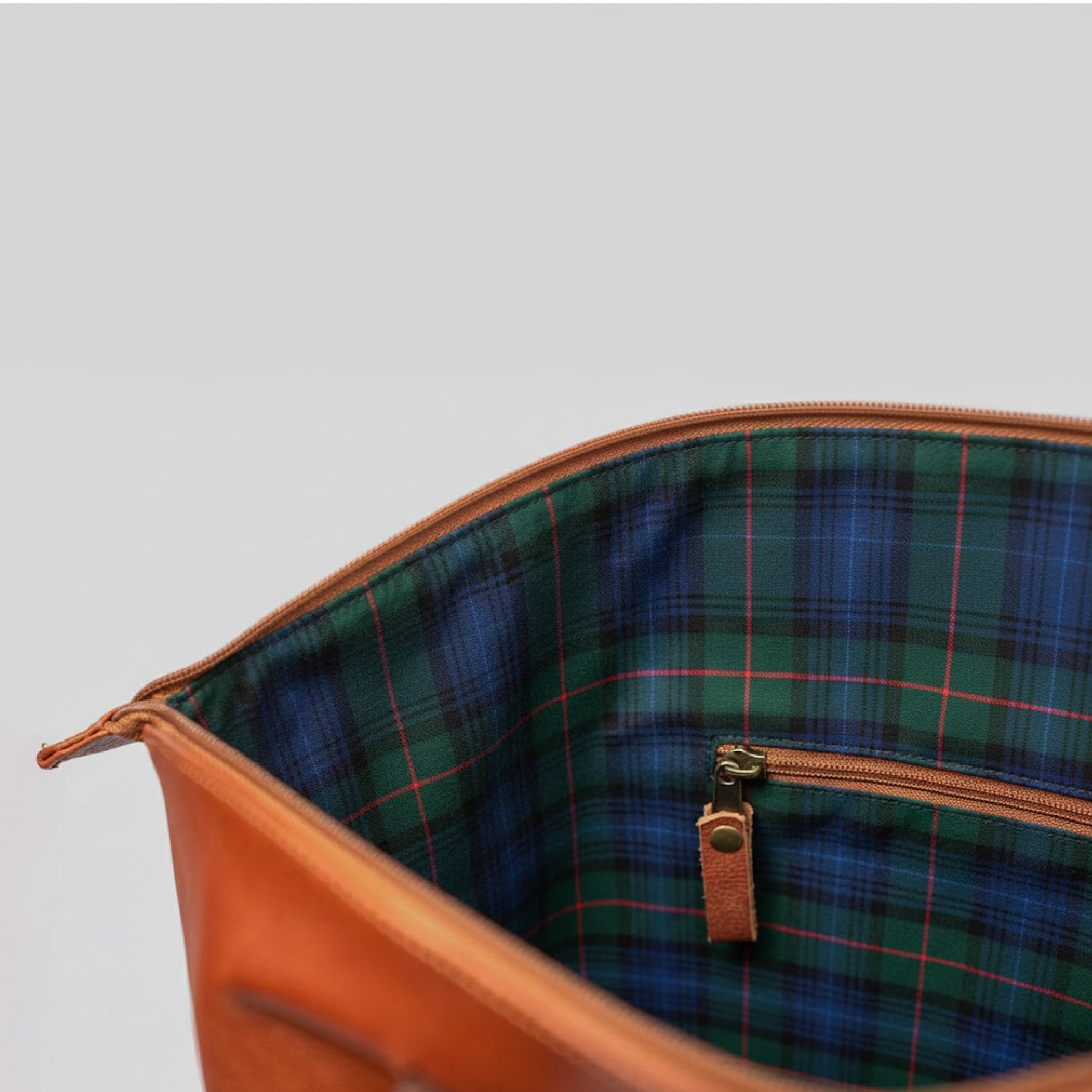 Cartera Capri Cognac