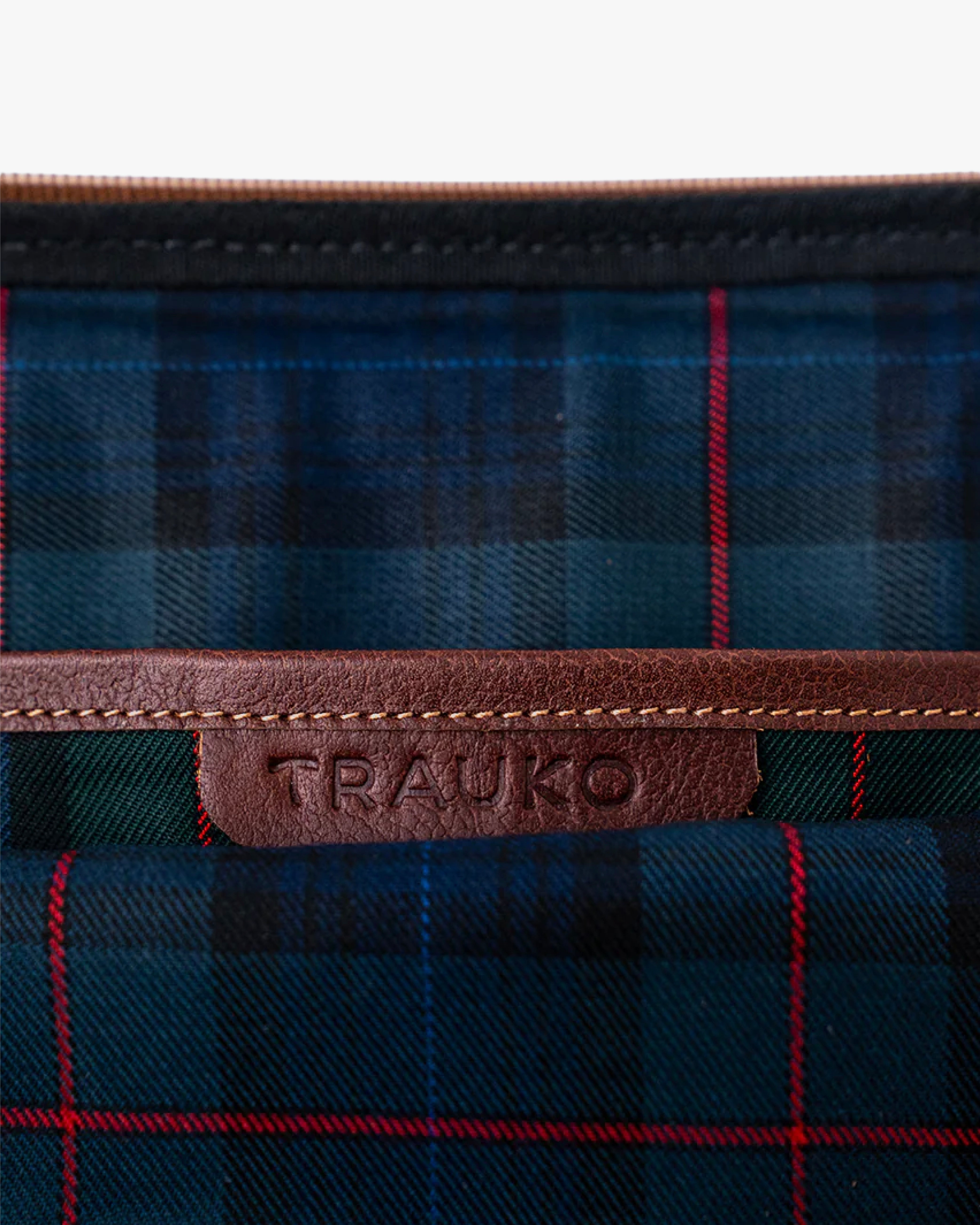 Funda Notebook Zagreb Castaño - Trauko