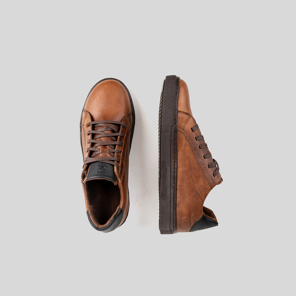 Zapatilla Hombre Montblanc Moca/Negro