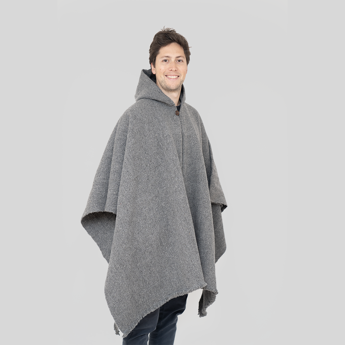 Poncho Gris