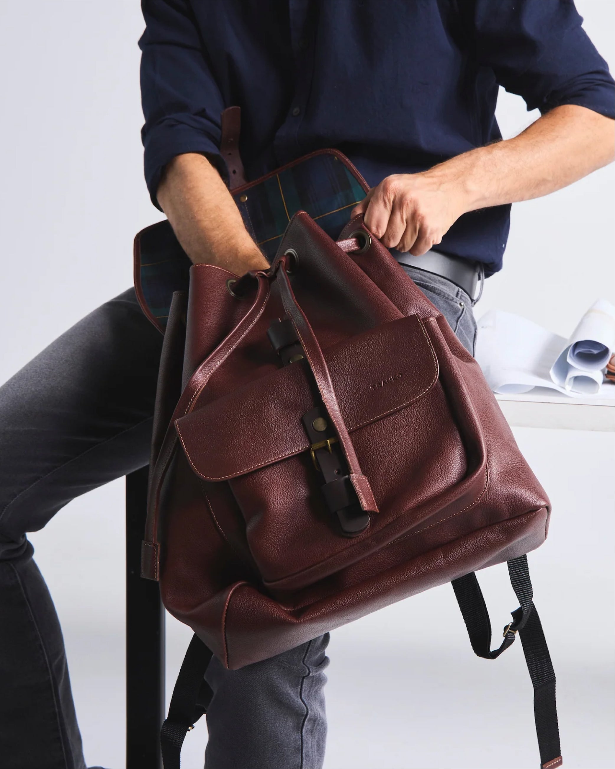 Mochila Denver Castaño