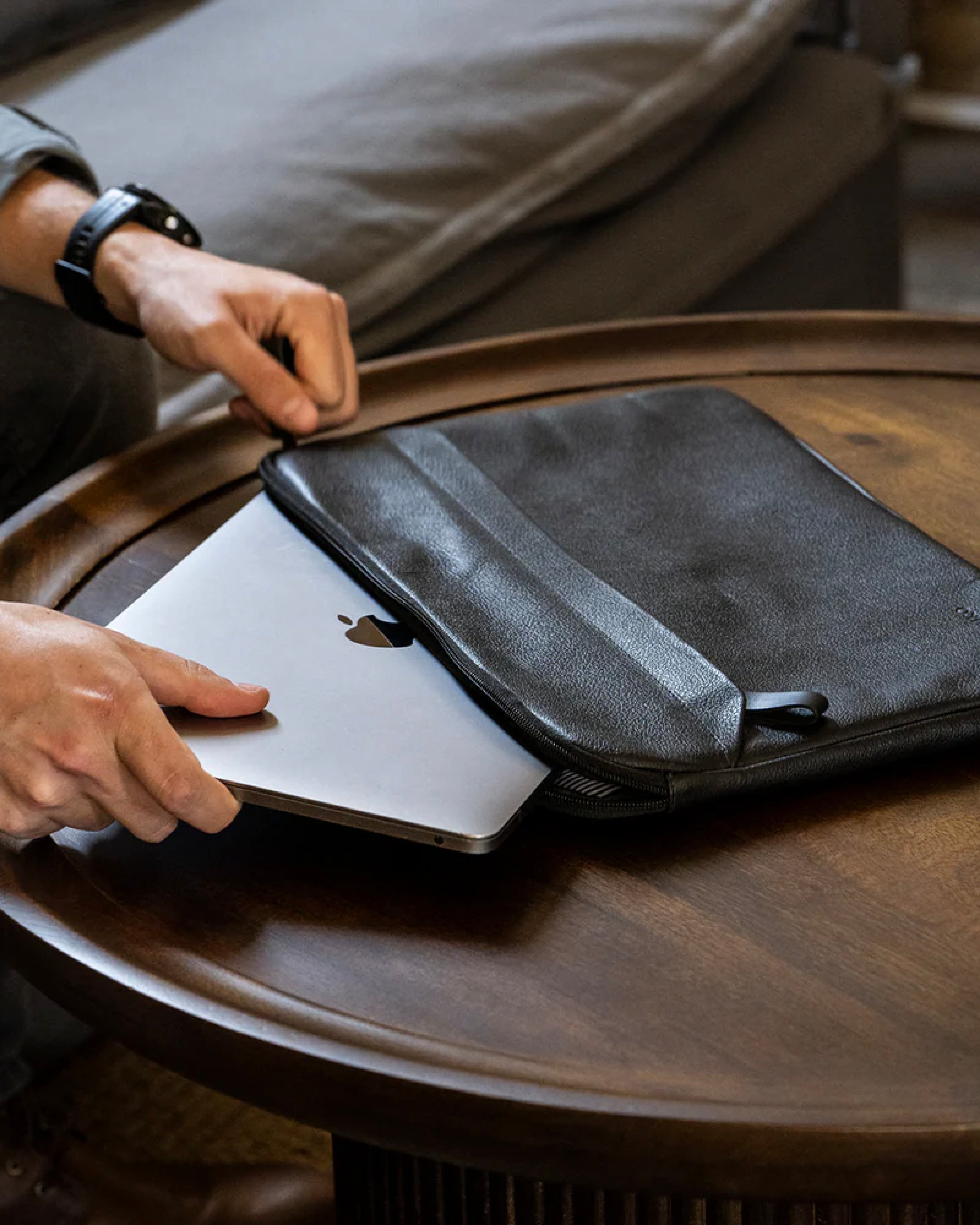 Funda Notebook Zagreb Negro